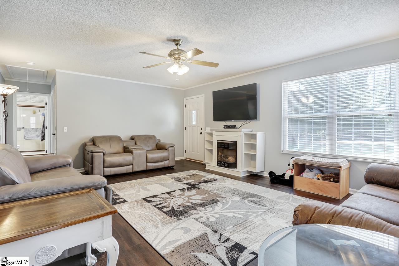 604 Foster Road Williamston, SC 29697 - Photo 6 of 24
