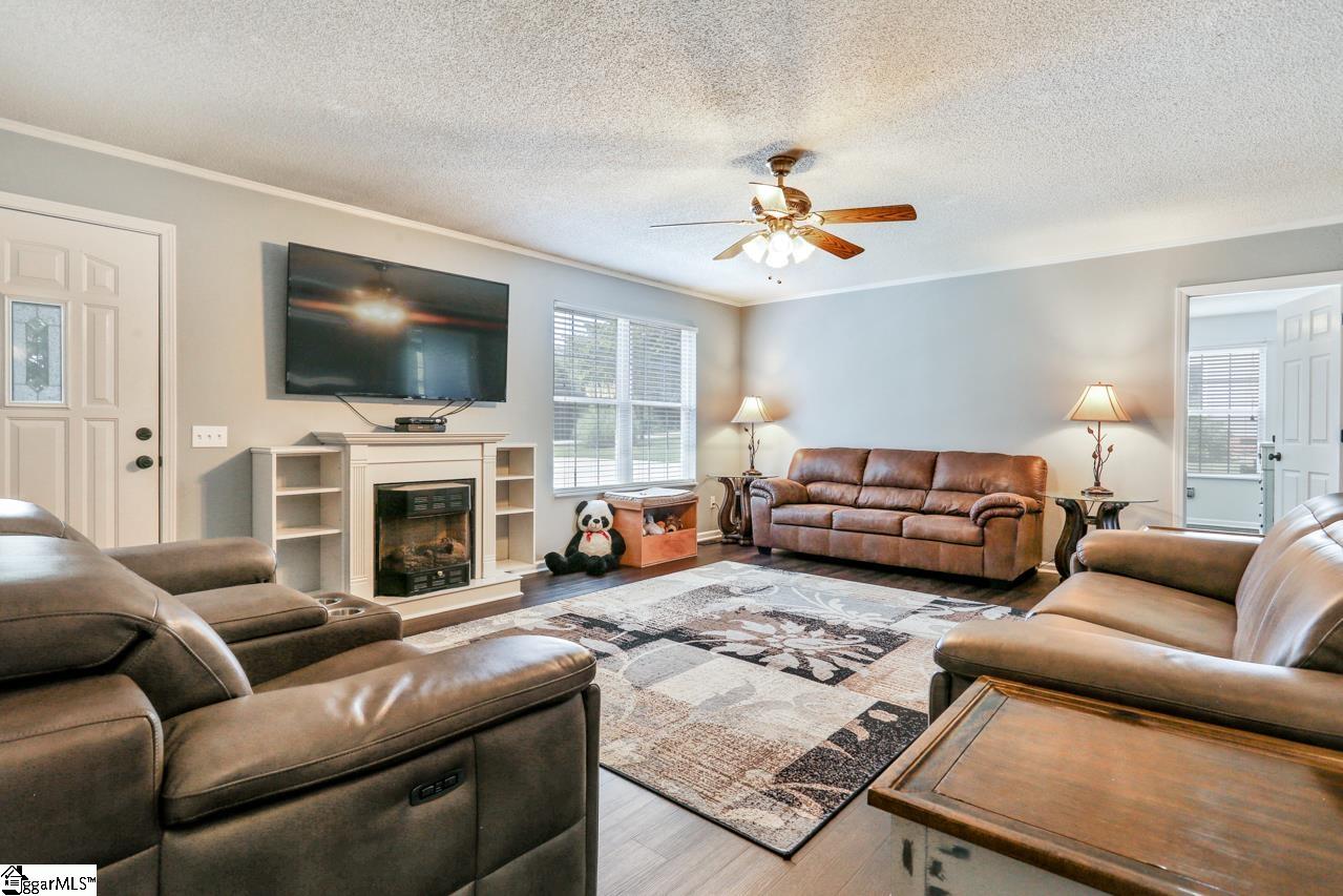 604 Foster Road Williamston, SC 29697 - Photo 7 of 24