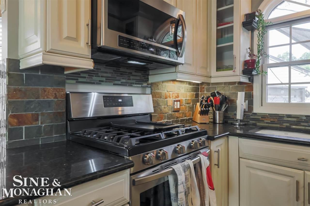 1326 Harvard Road Grosse Pointe, MI 48230 - Photo 32 of 47 50060148-31.JPG
