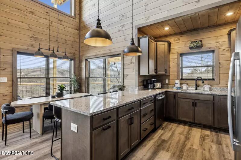 3051 Hatcher Top Road Sevierville, TN 37862 - Photo 9 of 44 20250509203825805017000000-o