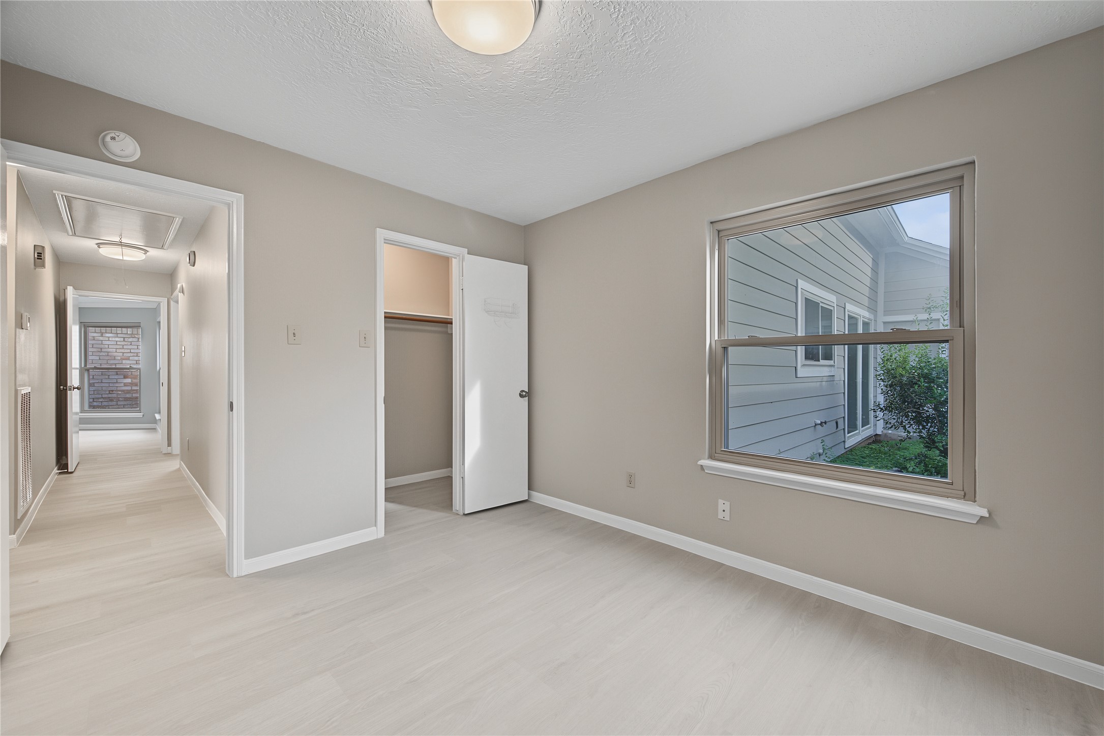 9606 Sandstone Road Houston, TX 77036 - Photo 24 of 43 Gallery Image 24