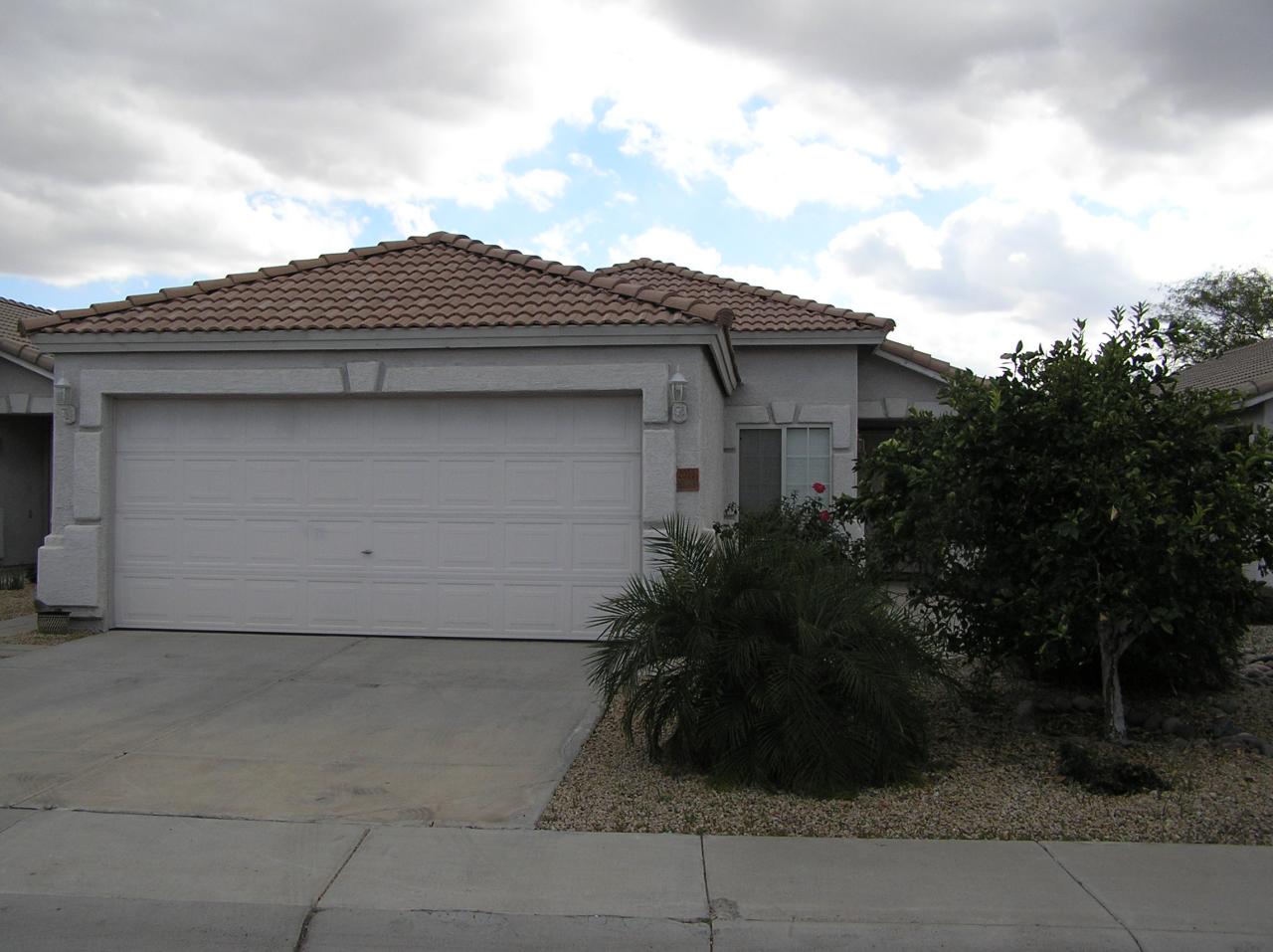 2011 East Wagoner Road Phoenix, AZ 85022 - Photo 1 of 14 Front