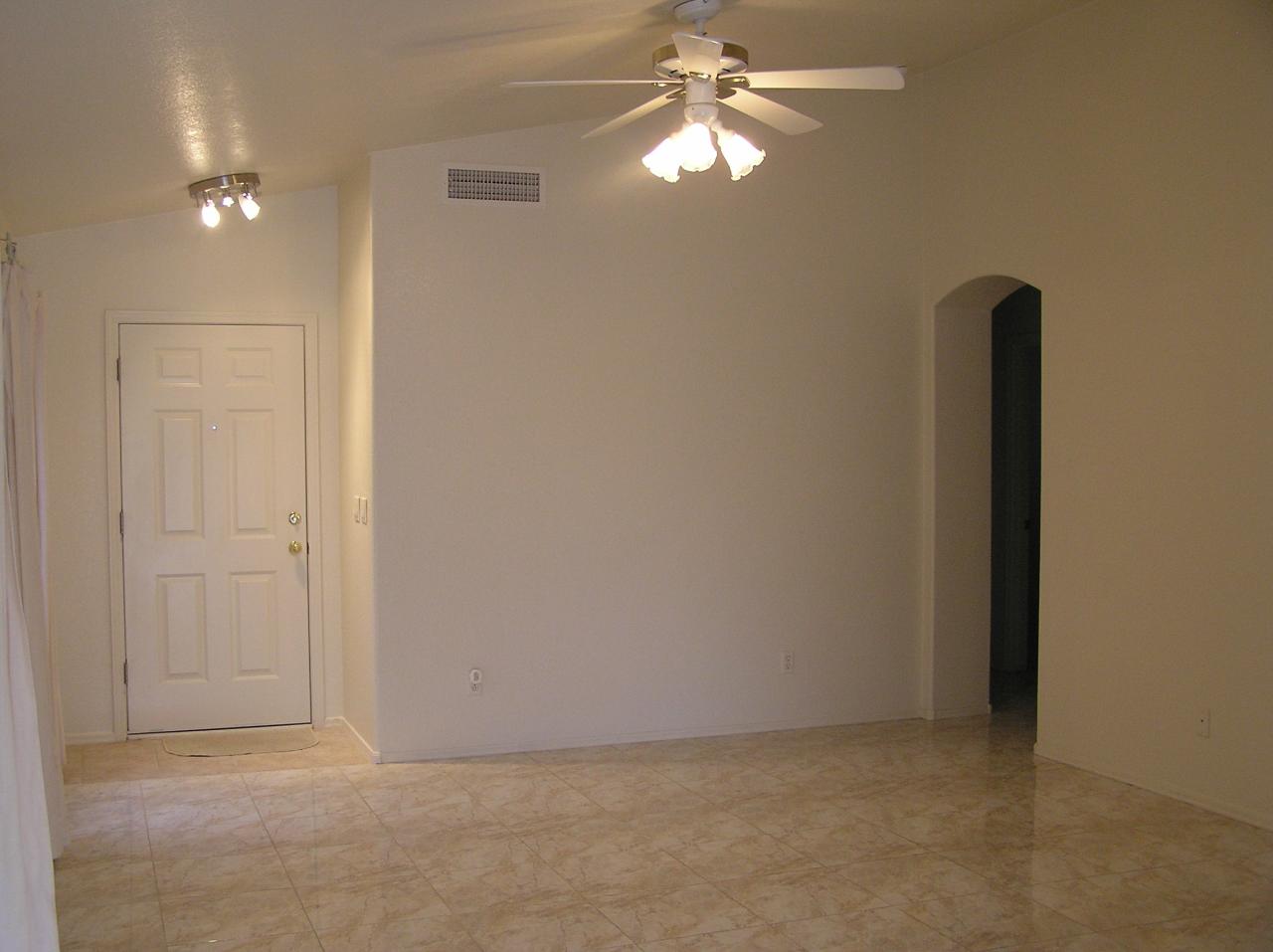 2011 East Wagoner Road Phoenix, AZ 85022 - Photo 5 of 14 Family Room