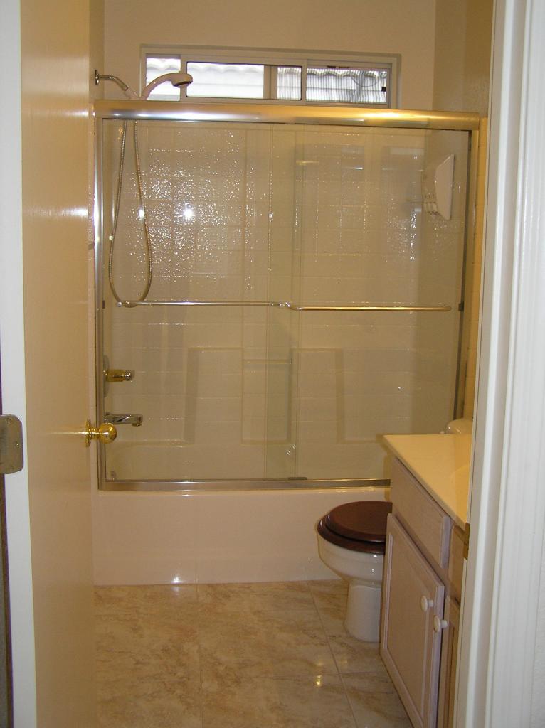 2011 East Wagoner Road Phoenix, AZ 85022 - Photo 7 of 14 Baths