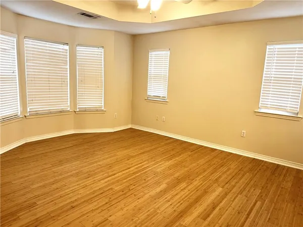 $1,950 | 100 Marina Drive, Unit 100, Slidell, LA 70458