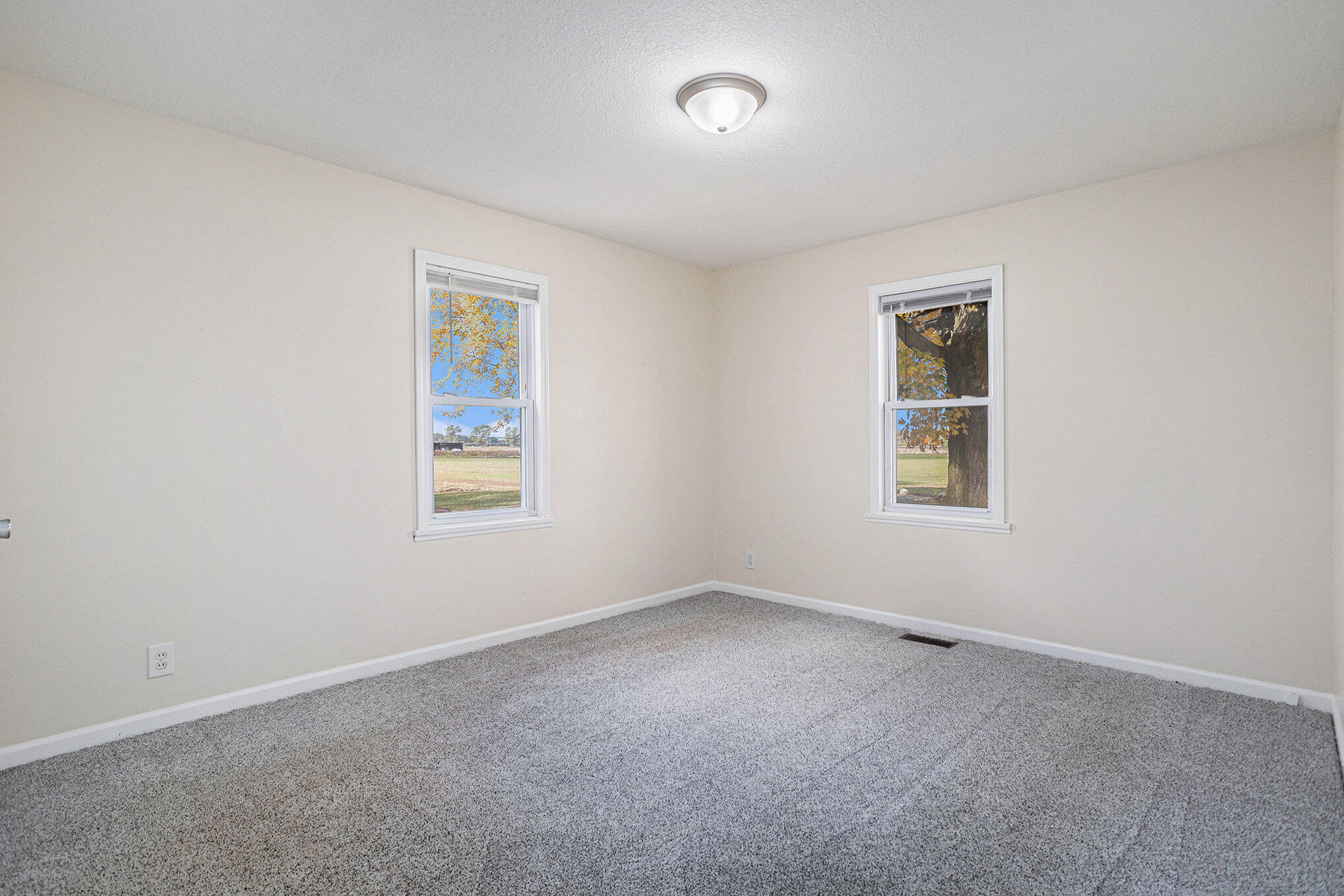 688 West Chicago Road Bronson, MI 49028 - Photo 12 of 30 012_688_w_chicago_rd_bronson_mi_49028_17