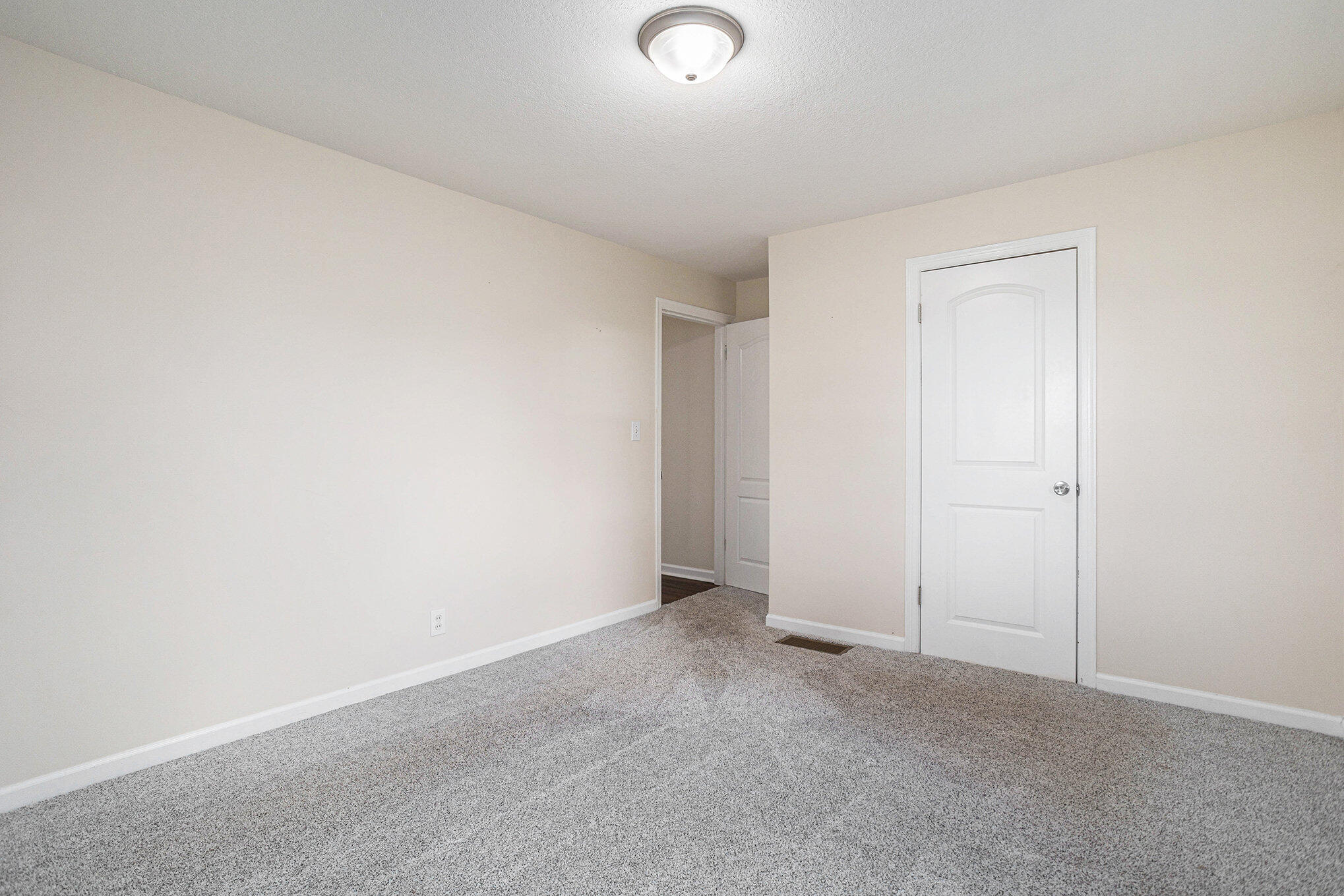 688 West Chicago Road Bronson, MI 49028 - Photo 13 of 30 013_688_w_chicago_rd_bronson_mi_49028_19