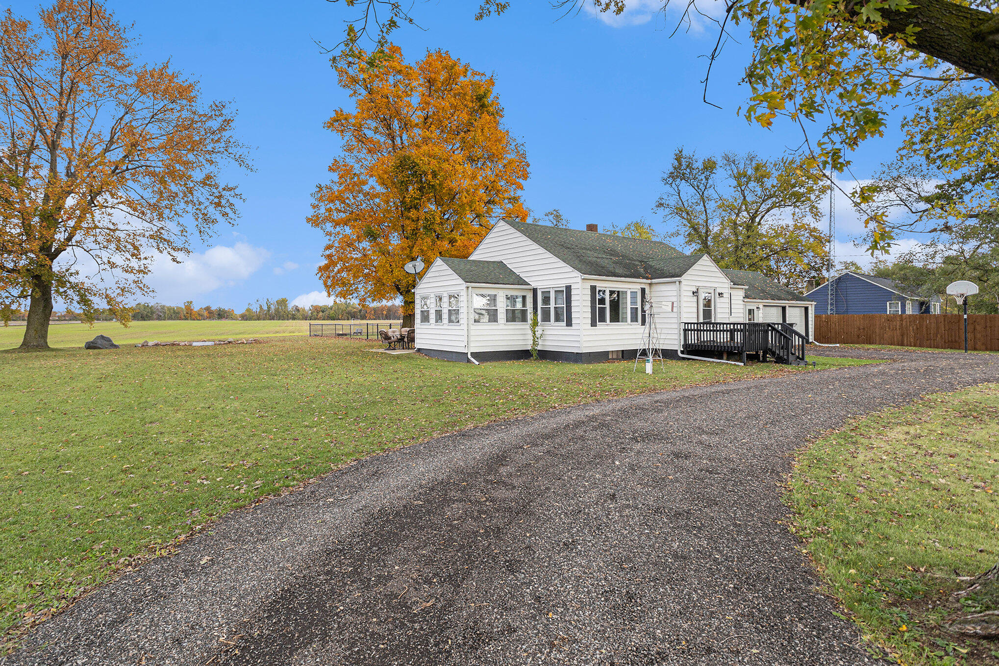 688 West Chicago Road Bronson, MI 49028 - Photo 3 of 30 003_688_w_chicago_rd_bronson_mi_49028_42