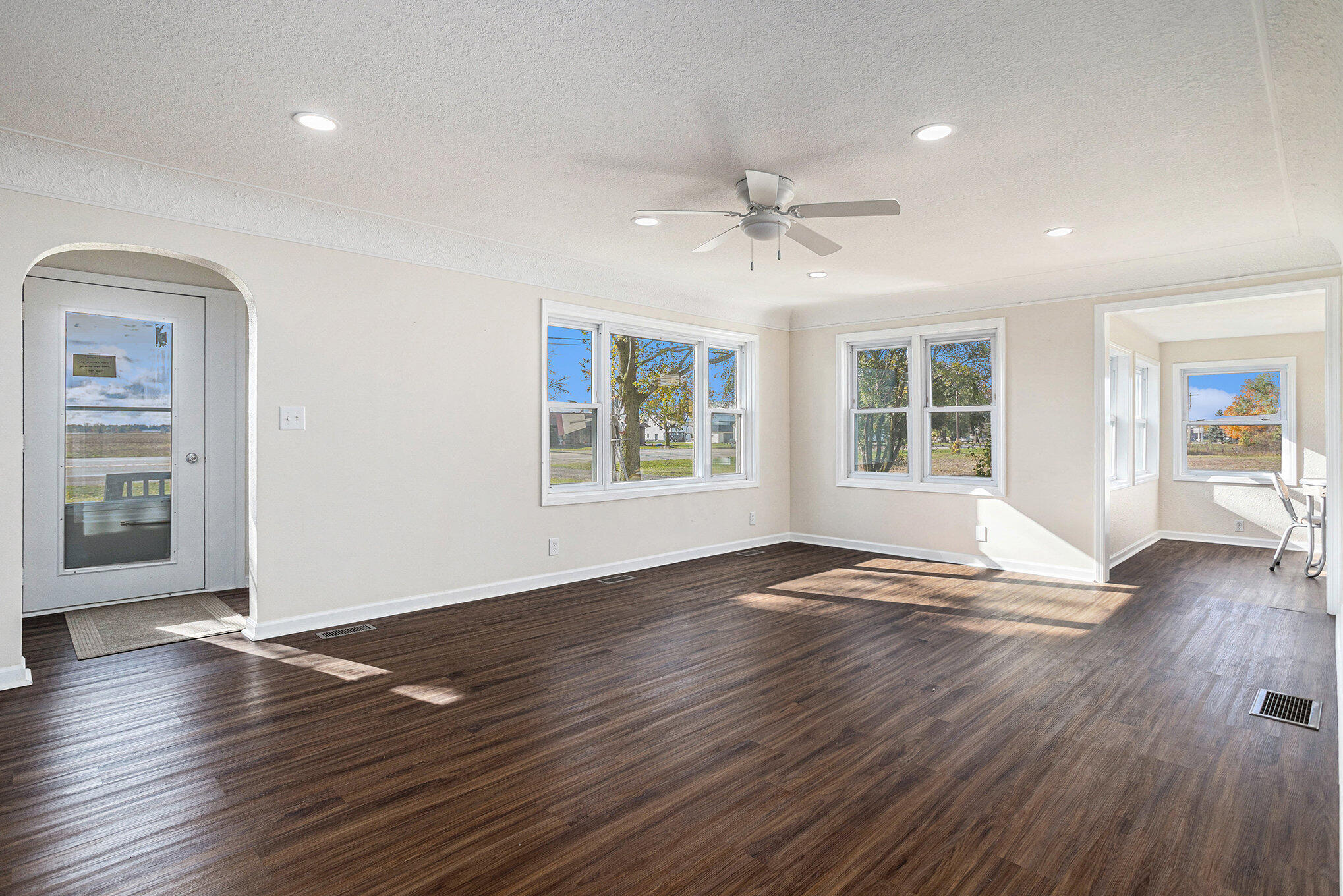 688 West Chicago Road Bronson, MI 49028 - Photo 4 of 30 004_688_w_chicago_rd_bronson_mi_49028_1_