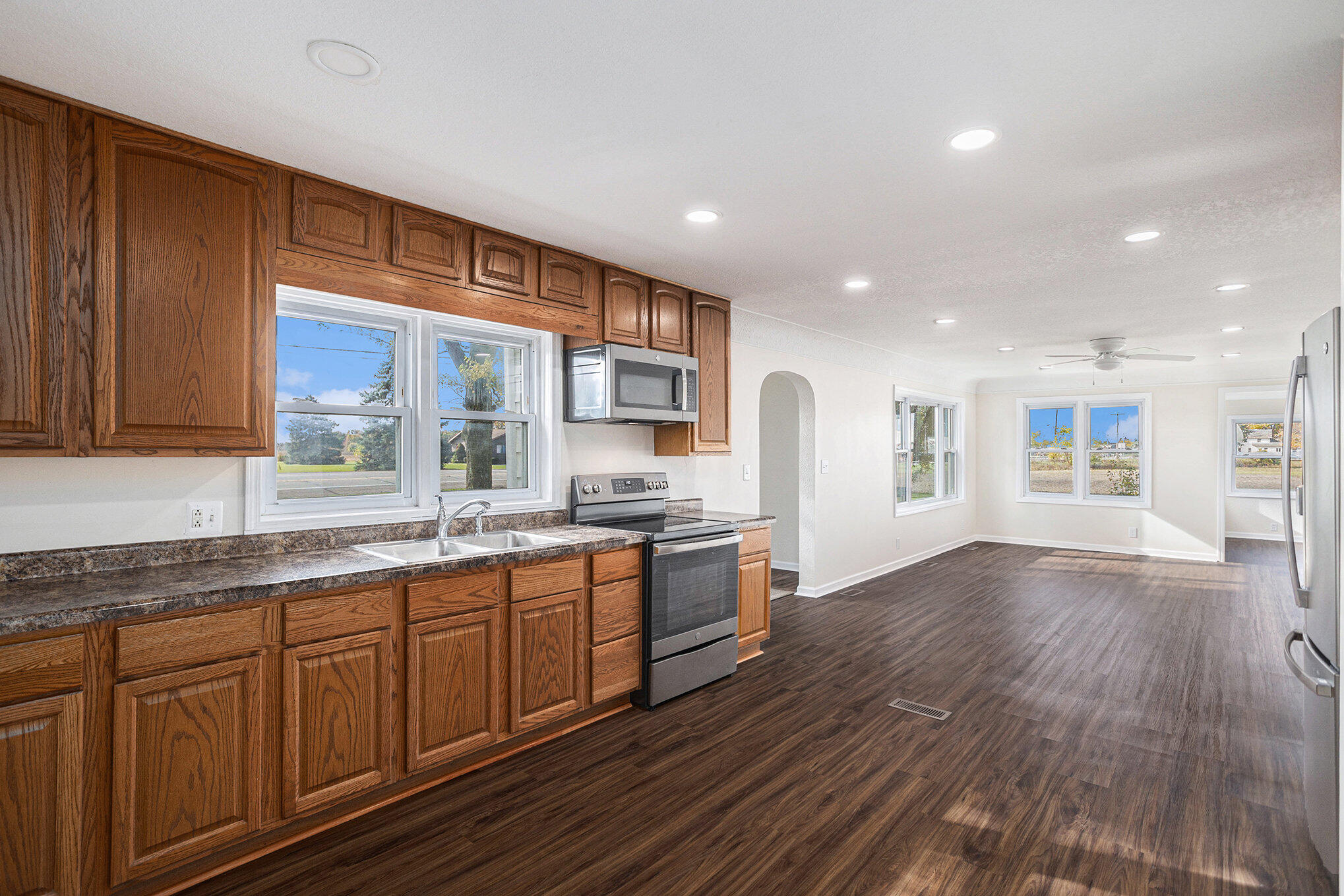 688 West Chicago Road Bronson, MI 49028 - Photo 6 of 30 011_688_w_chicago_rd_bronson_mi_49028_15