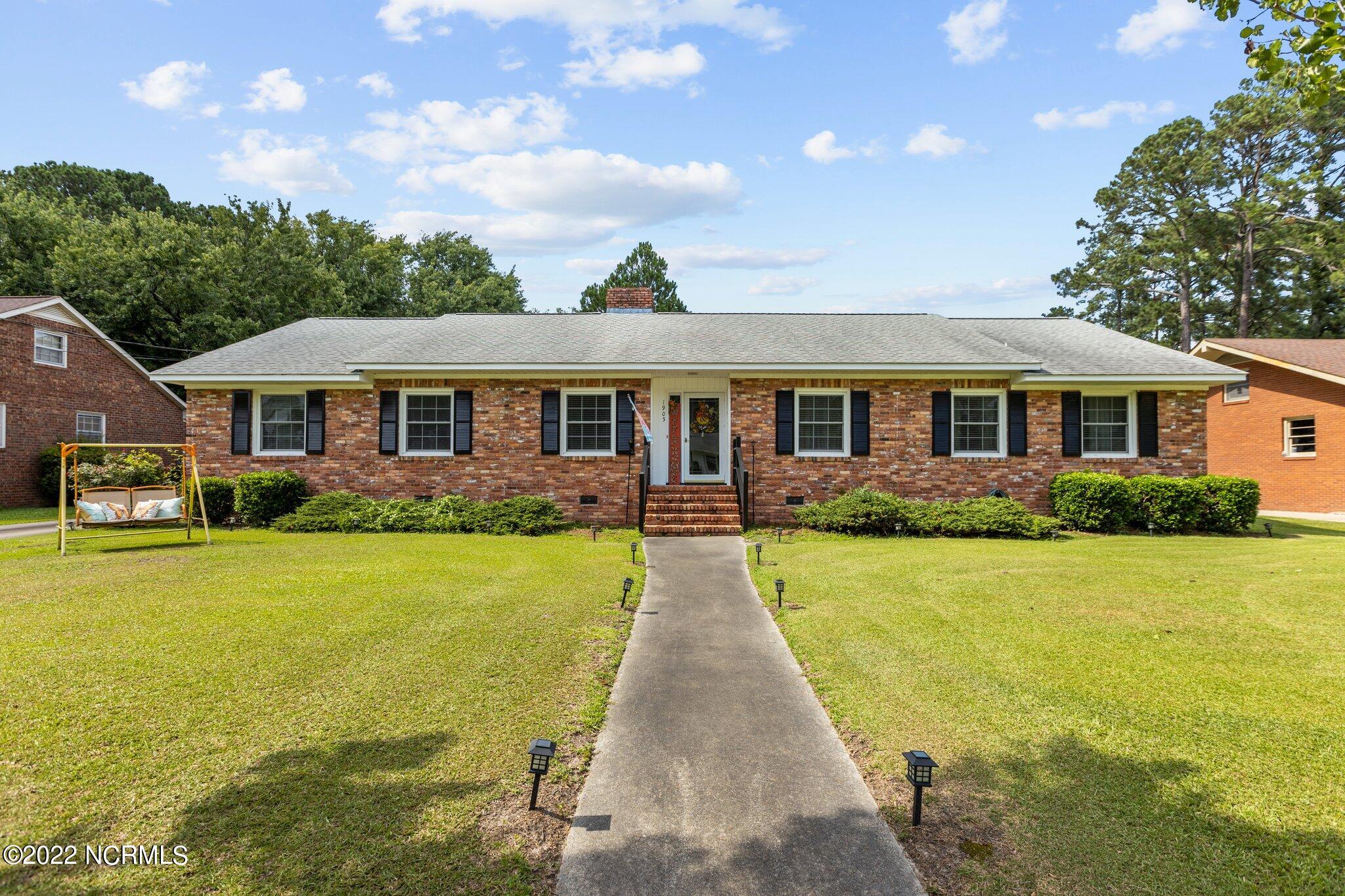 1905 Oxford Road Kinston, NC 28504 - Photo 1 of 29 1905 Oxford