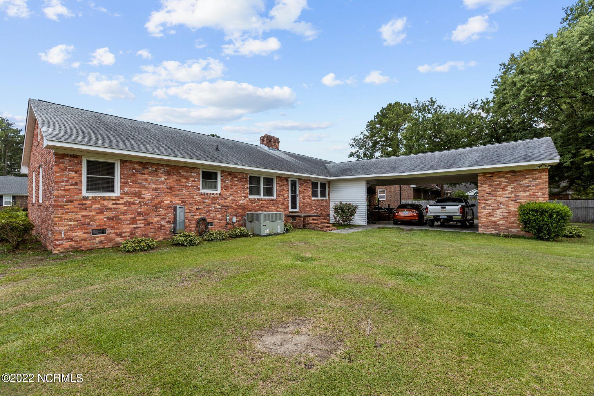 1905 Oxford Road Kinston, NC 28504 - Photo 7 of 29 9-web-or-mls-IMGL8224