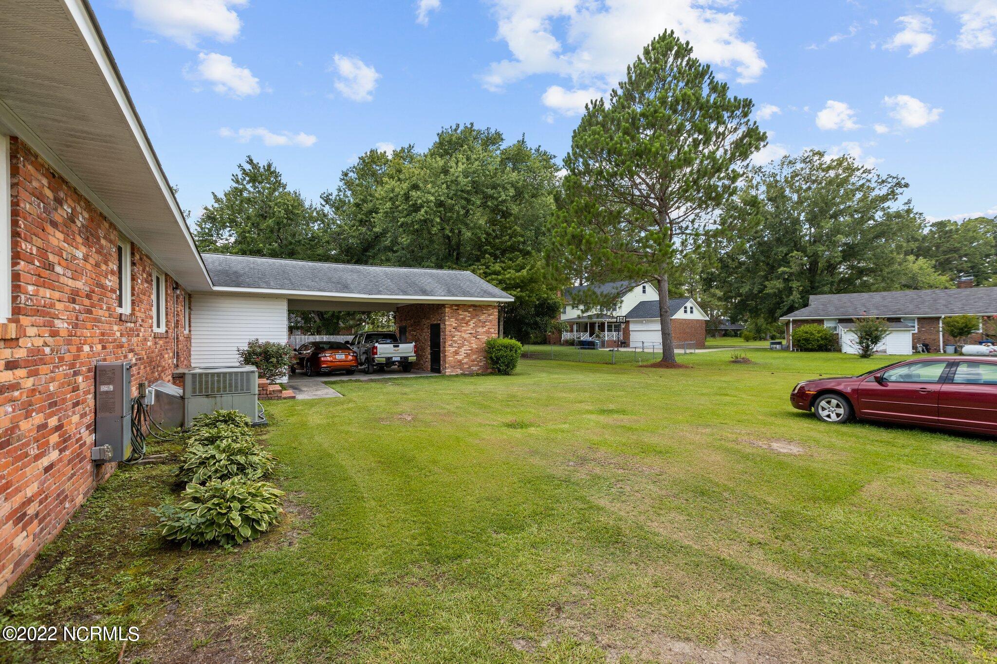 1905 Oxford Road Kinston, NC 28504 - Photo 8 of 29 10-web-or-mls-IMGL8225