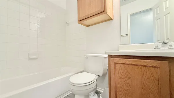 $1,990 | 14613 Walt Whitman Trail, Unit B, Pflugerville, TX 78660