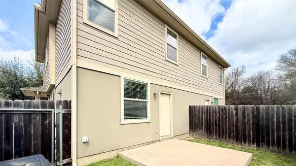 $1,990 | 14613 Walt Whitman Trail, Unit B, Pflugerville, TX 78660