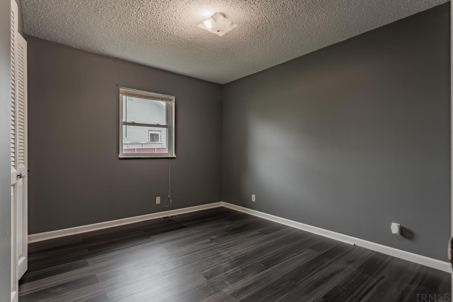 611 Southwest 3rd Street Washington, IN 47501 - Photo 12 of 27 Gallery Image 12