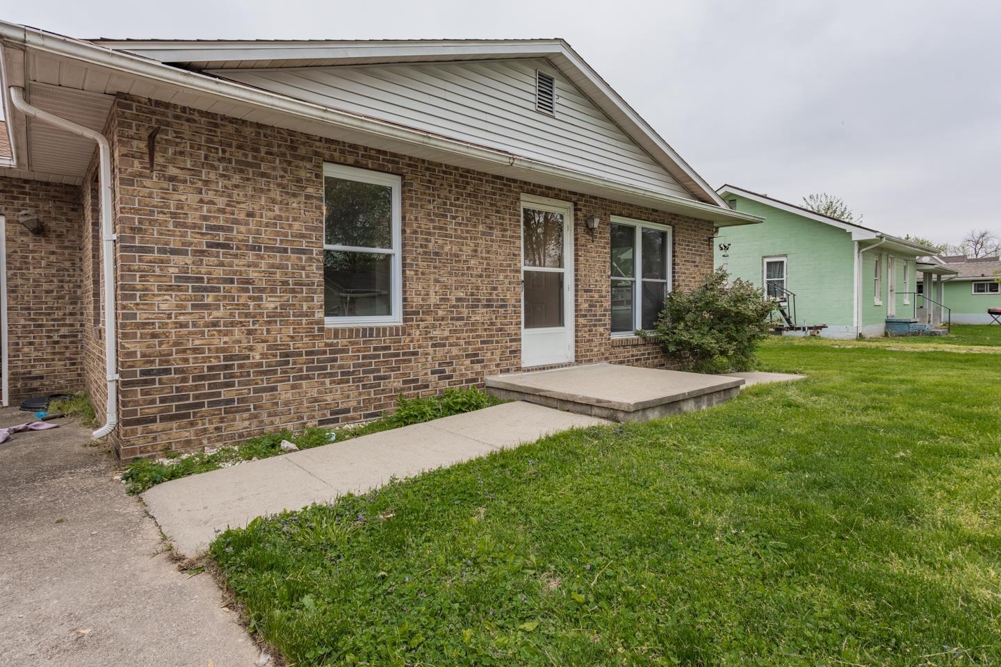 611 Southwest 3rd Street Washington, IN 47501 - Photo 25 of 27 Gallery Image 25