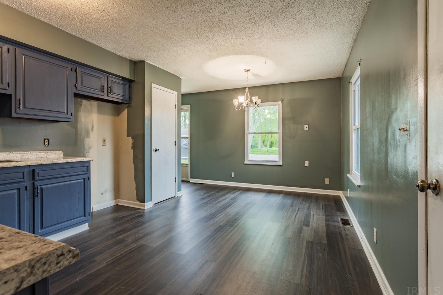 611 Southwest 3rd Street Washington, IN 47501 - Photo 5 of 27 Gallery Image 5