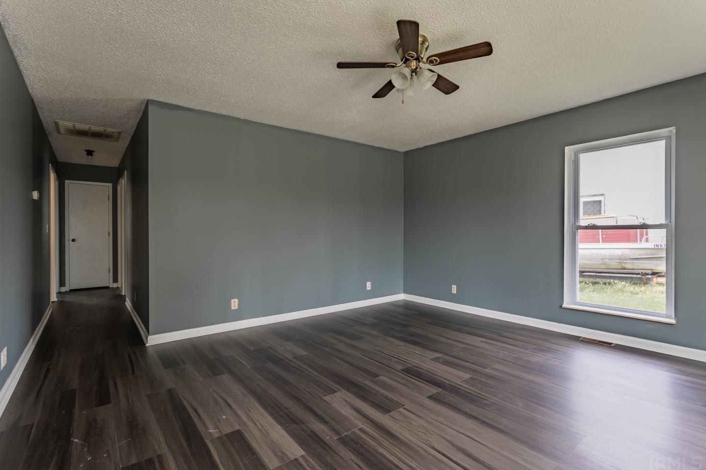 611 Southwest 3rd Street Washington, IN 47501 - Photo 8 of 27 Gallery Image 8
