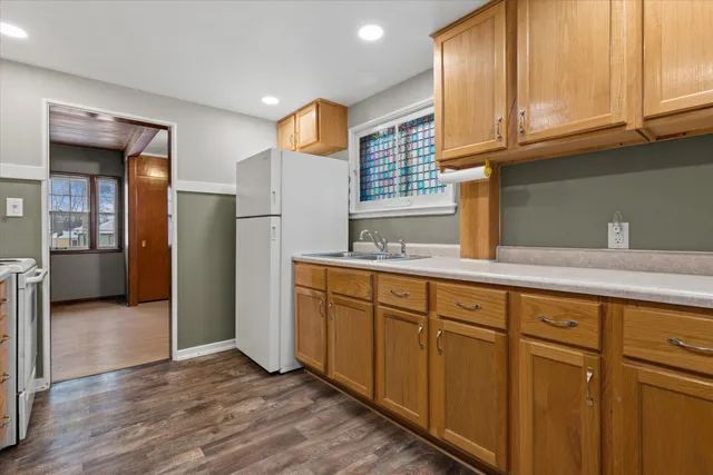 $319,900 | 5596 Arrowwood Street, Greendale, WI 53129