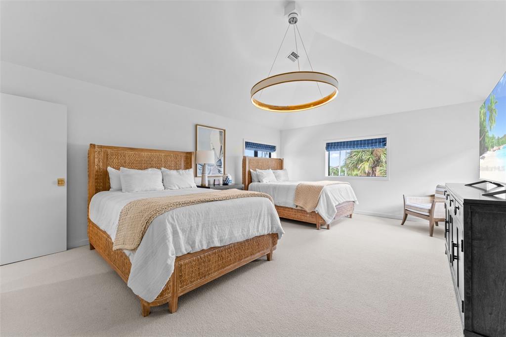 991 Longboat Club Road Longboat Key, FL 34228 - Photo 41 of 55 Gallery Image 41