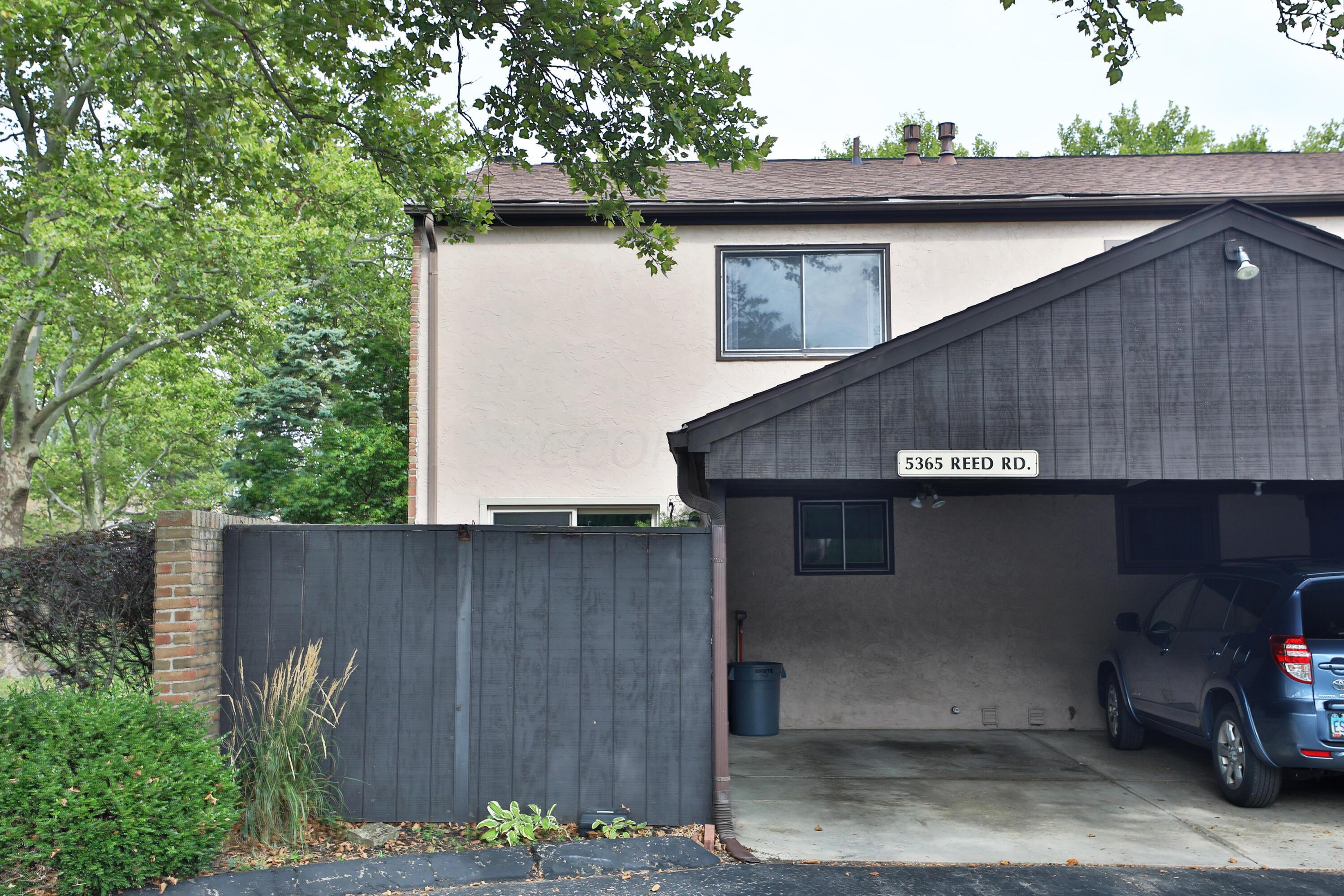 5365 Reed Road Columbus, OH 43235 - Photo 37 of 37 Carport