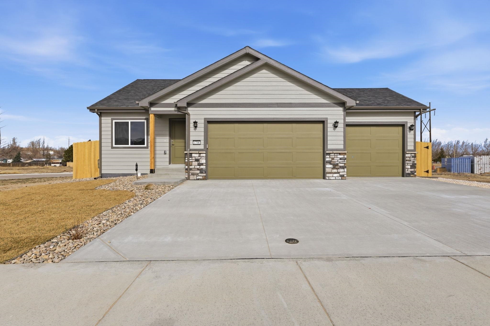 4706 Shale Circle Mills, WY 82644 - Photo 1 of 19