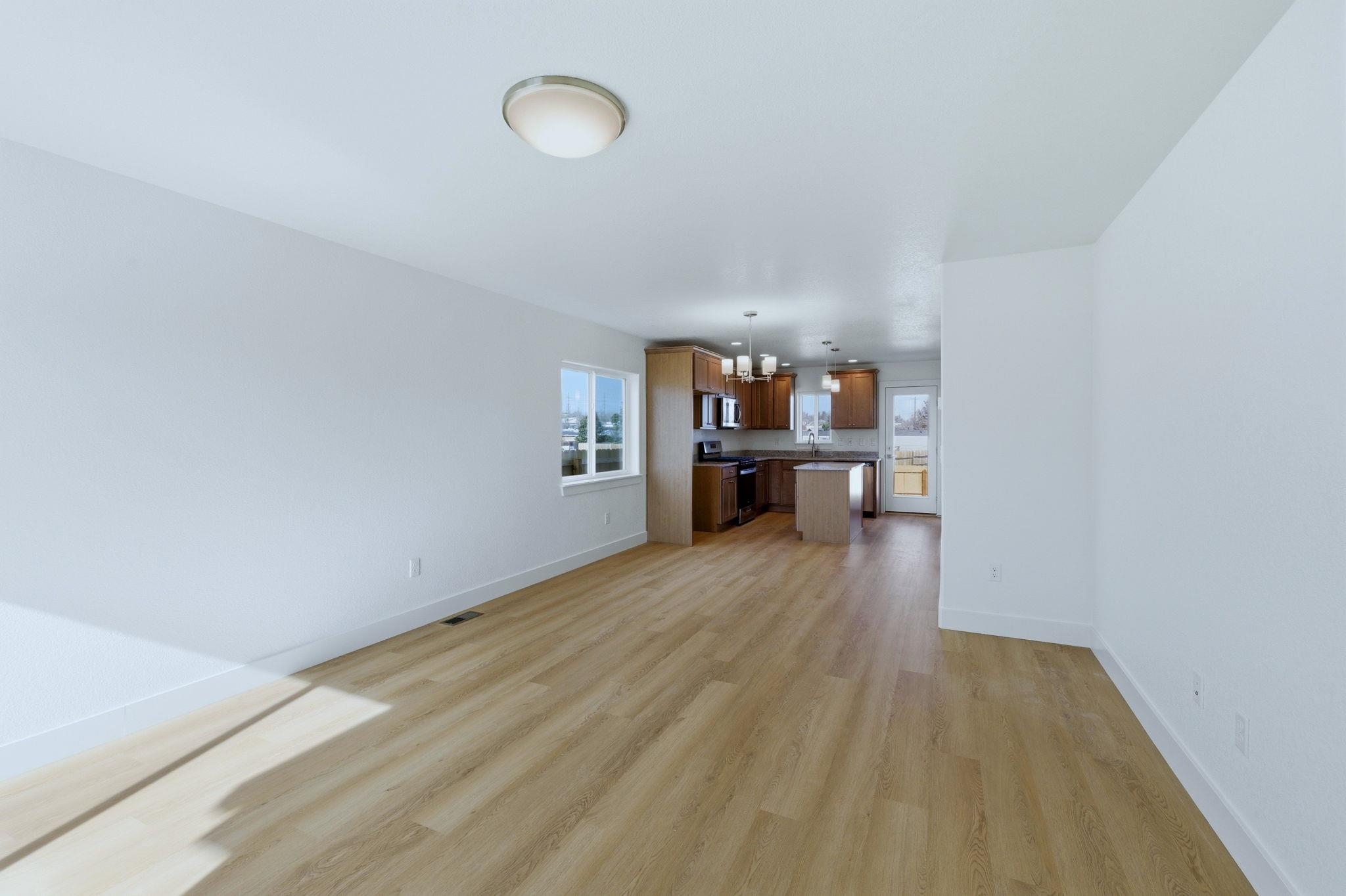 4706 Shale Circle Mills, WY 82644 - Photo 8 of 19