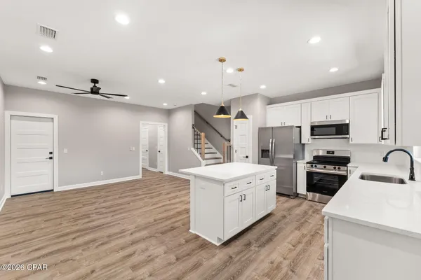 $2,300 | Undisclosed Address, Panama City, FL 32401