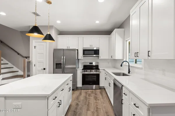 $2,300 | Undisclosed Address, Panama City, FL 32401