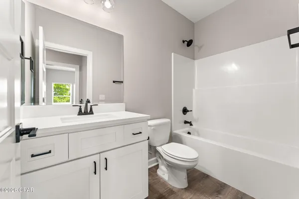 $2,300 | Undisclosed Address, Panama City, FL 32401