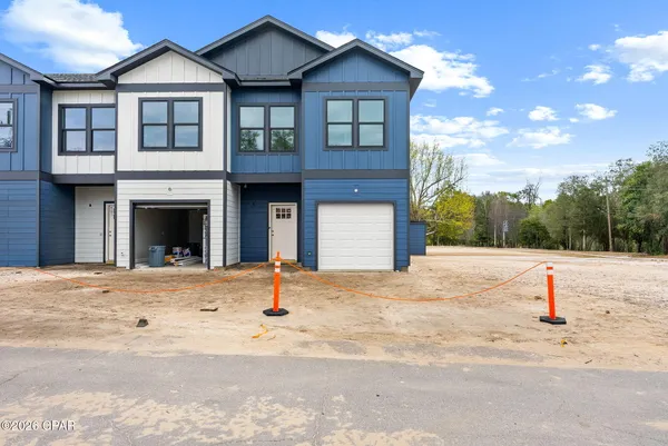$2,300 | Undisclosed Address, Panama City, FL 32401