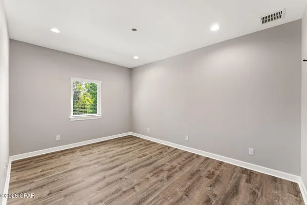 $2,300 | Undisclosed Address, Panama City, FL 32401