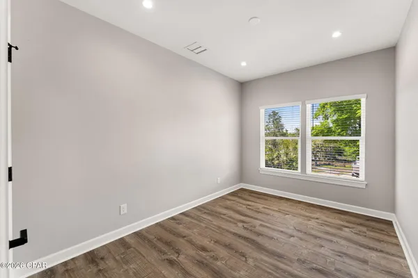 $2,300 | Undisclosed Address, Panama City, FL 32401