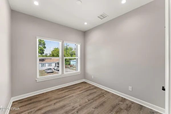 $2,300 | Undisclosed Address, Panama City, FL 32401