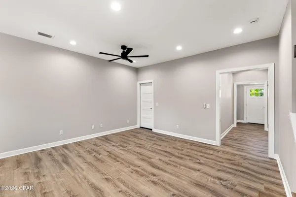 $2,300 | Undisclosed Address, Panama City, FL 32401