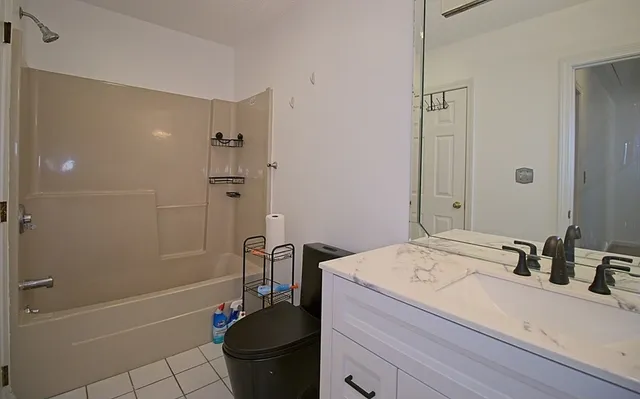 $2,900 | 305 Salem Street, Unit 411, Woburn, MA 01801