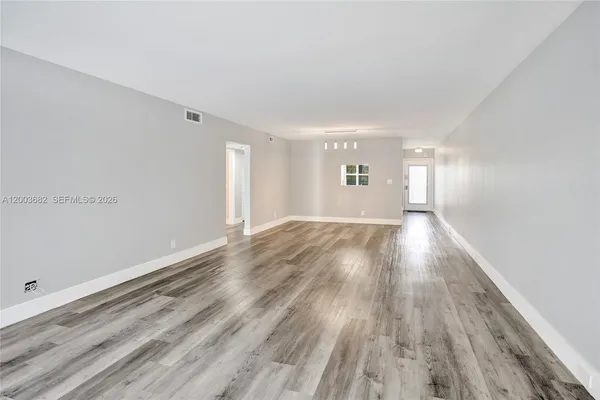 $1,800 | 3001 Portofino Isle, Unit K2, Coconut Creek, FL 33066