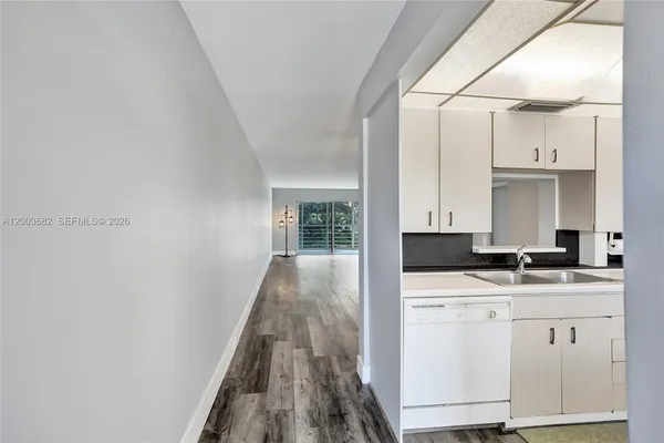 $1,800 | 3001 Portofino Isle, Unit K2, Coconut Creek, FL 33066