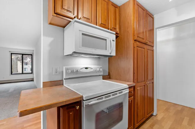 $129,900 | 3431 Kent Street, Unit 801, Shoreview, MN 55126