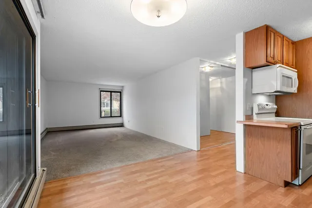 $129,900 | 3431 Kent Street, Unit 801, Shoreview, MN 55126