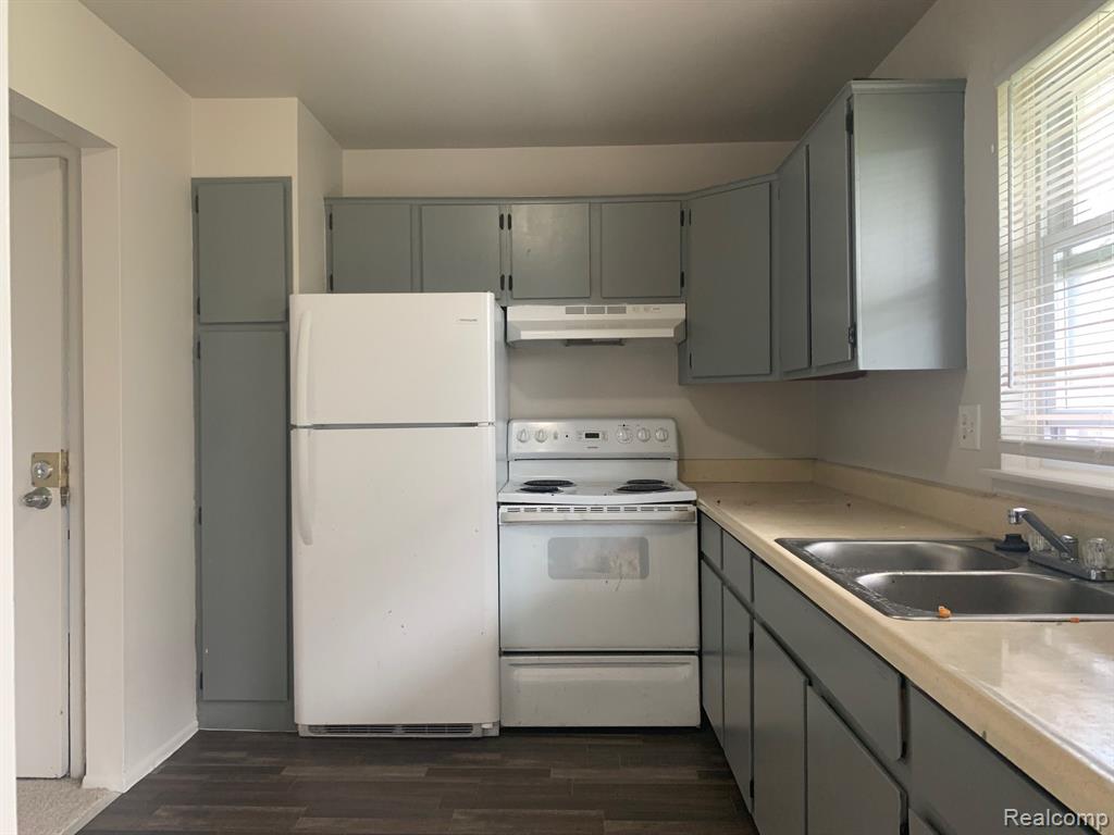 19220 Wick Road, Unit 223 Allen Park, MI 48101 - Photo 10 of 13