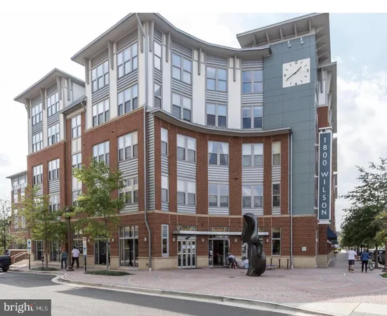 $2,450 | 1800 Wilson Boulevard, Unit 113, Arlington, VA 22201
