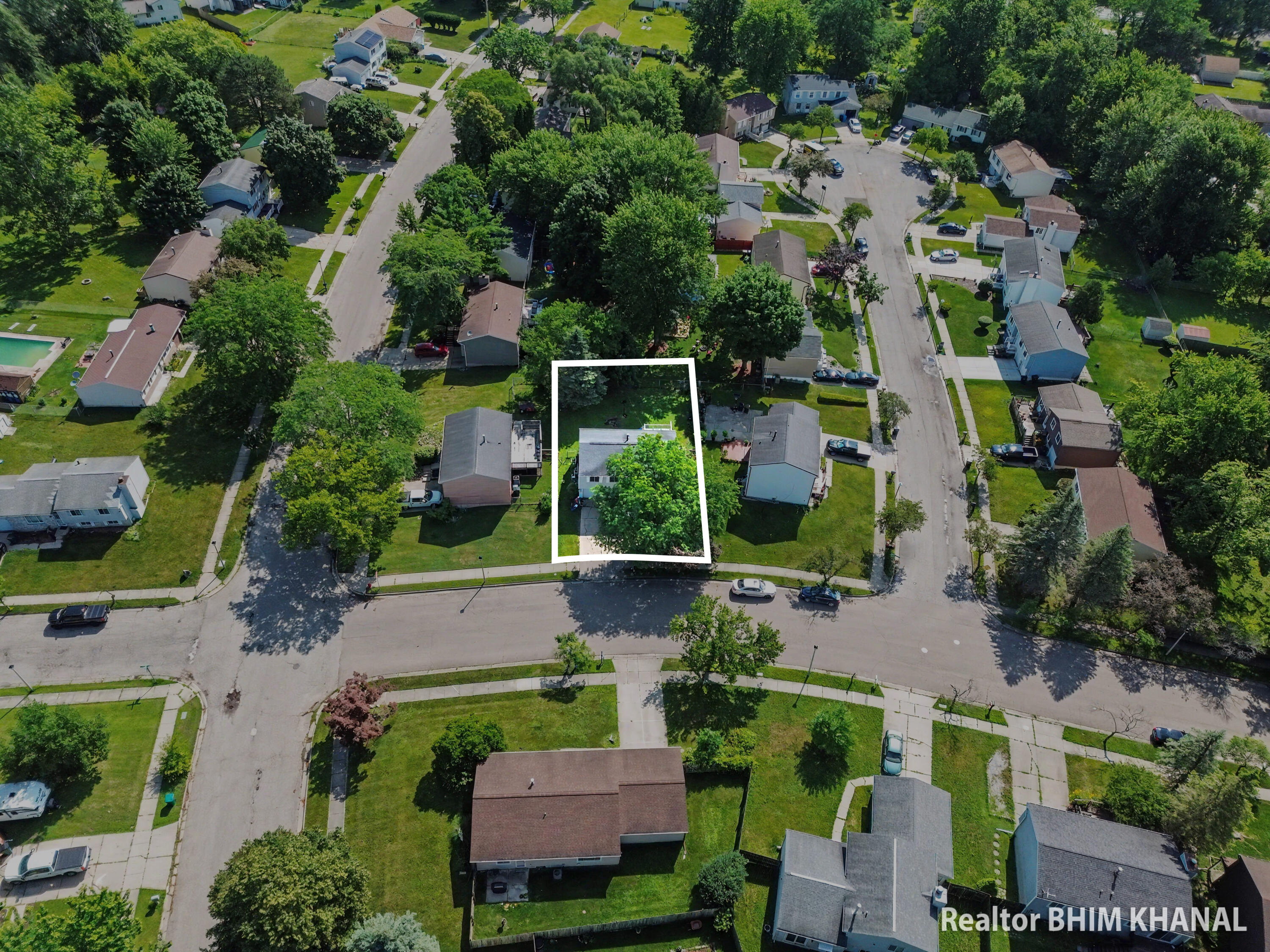 6007 Rockingham Drive Lansing, MI 48911 - Photo 9 of 30 DJI_0444