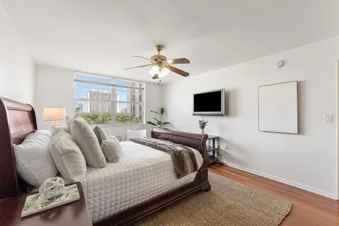 $480,000 | 2851 Northeast 183rd Street, Unit 617, Aventura, FL 33160