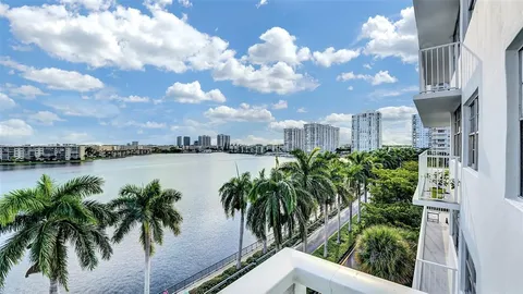 $480,000 | 2851 Northeast 183rd Street, Unit 617, Aventura, FL 33160