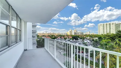 $480,000 | 2851 Northeast 183rd Street, Unit 617, Aventura, FL 33160