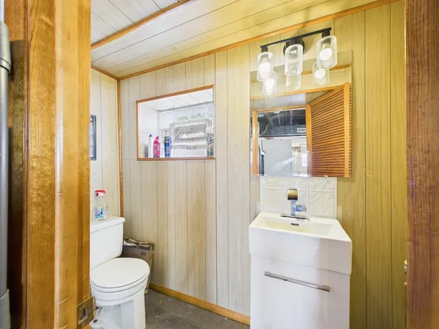 $285,000 | 4312 Wenonah Avenue, Stickney, IL 60402