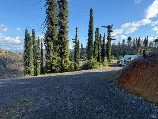 $777,000 | 9451 Mill Creek Road, Healdsburg, CA 95448