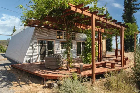 $798,000 | 9451 Mill Creek Road, Healdsburg, CA 95448